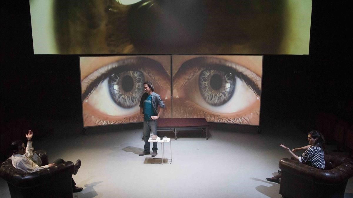 Escena de ’La Revelació 1.0’, en el Tantarantana. Escena de ’La Revelació 1.0’, en el Tantarantana.