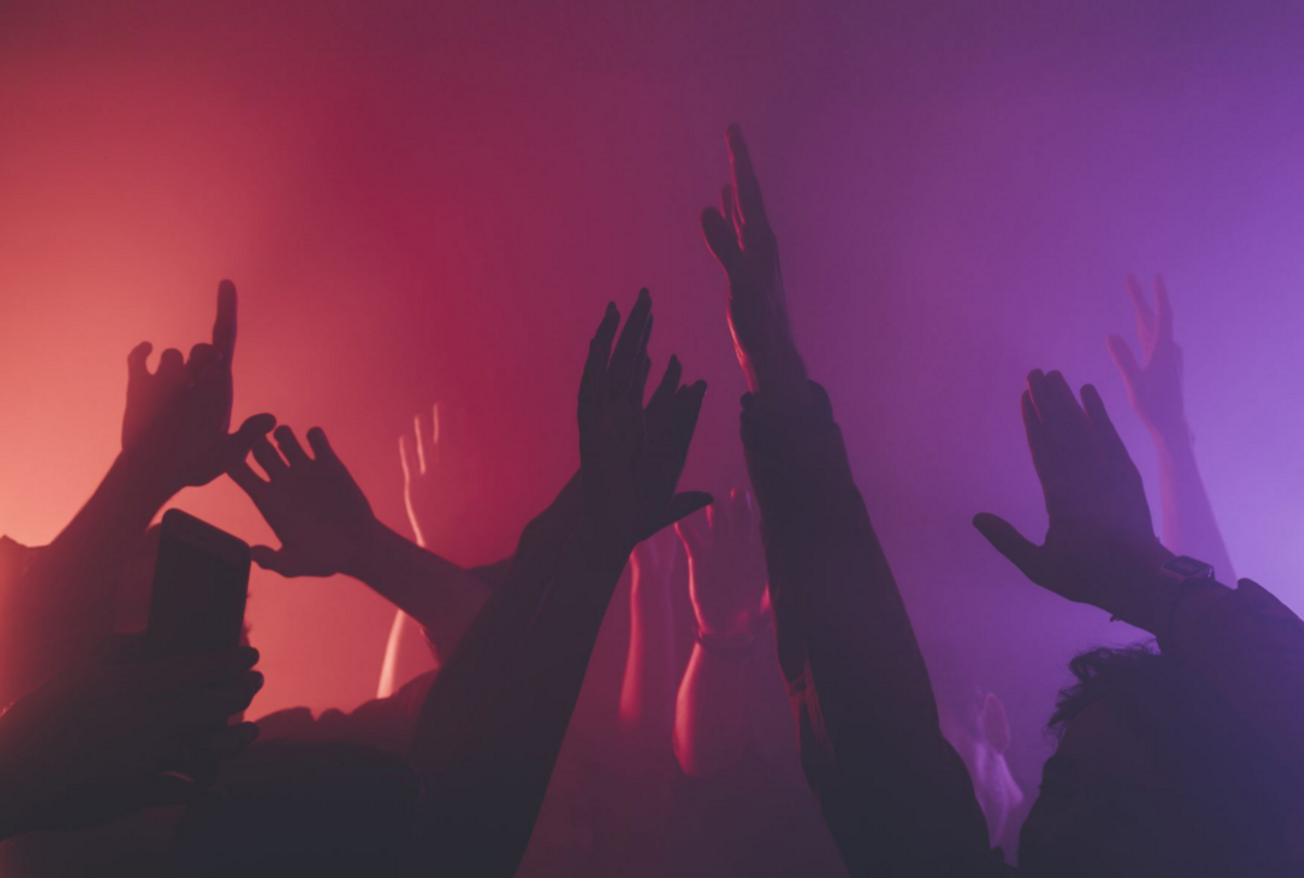 Les discoteques reobren amb un estricte protocol sanitari a França Les discoteques reobren amb un estricte protocol sanitari a França