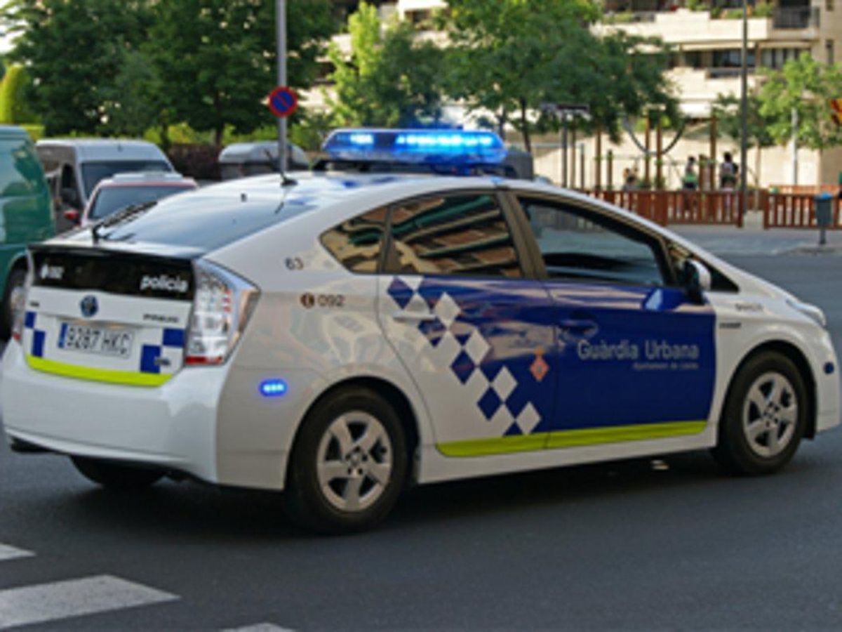 Una patrulla de la Guardia Urbana. Una patrulla de la Guardia Urbana.