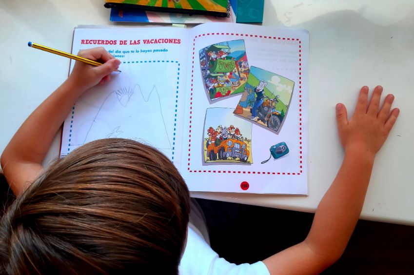 Vuelta al cole: ¿es bueno preguntar a los niños y las niñas dónde han estado de vacaciones? - Vimarsana News