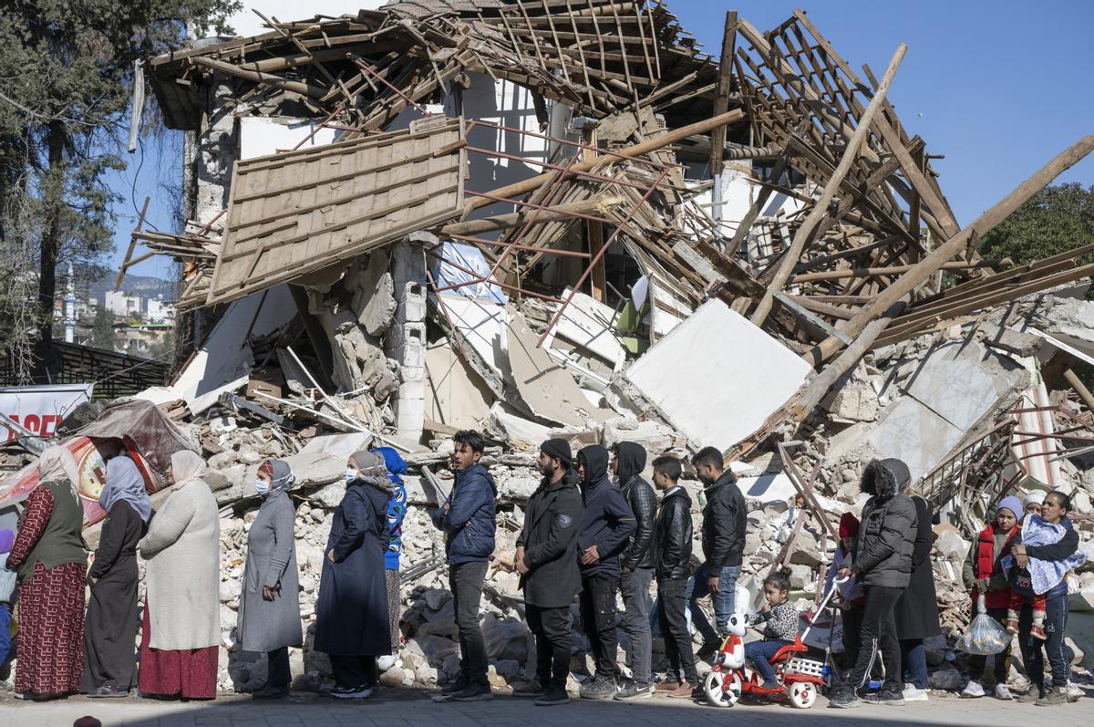 Turquía registra más de 3.900 réplicas tras el terremoto de 7,8 de magnitud