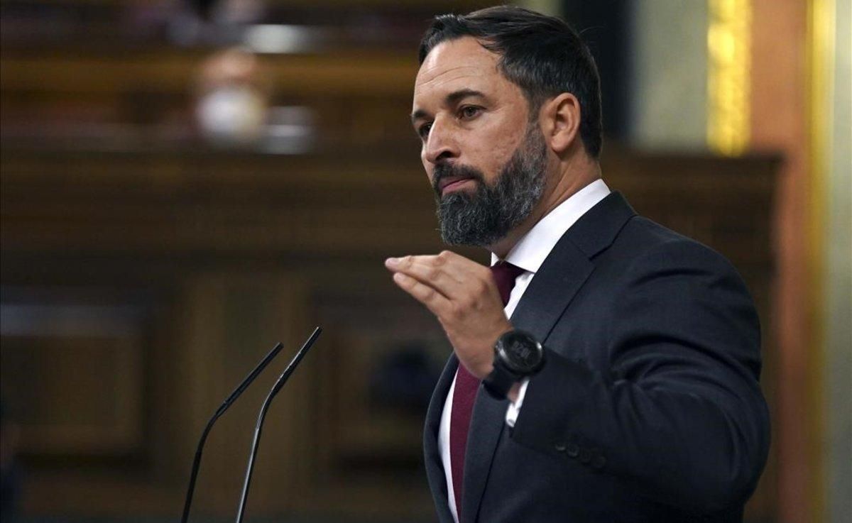El líder de Vox, Santiago Abascal, en la tribuna del Congreso de los Diputados. El líder de Vox, Santiago Abascal, en la tribuna del Congreso de los Diputados.