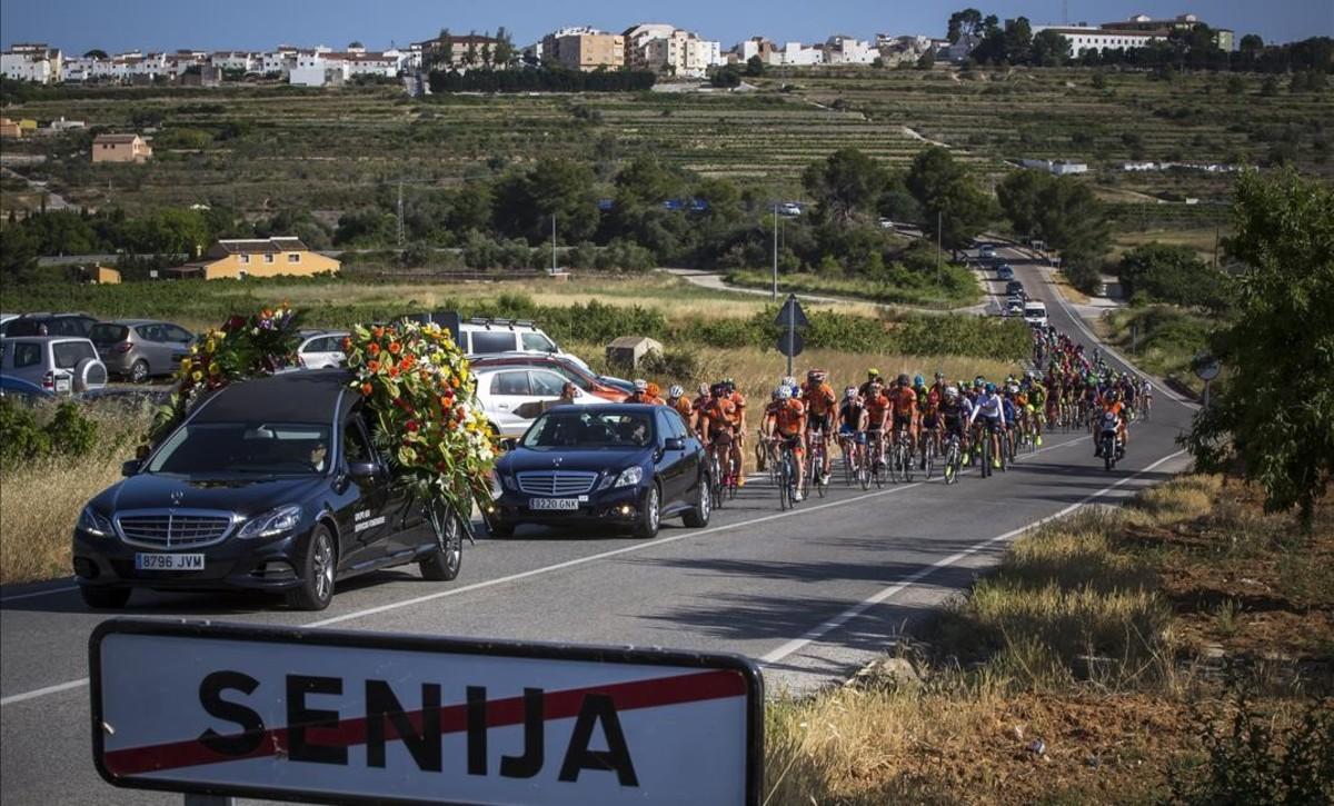 Funeral por el ciclista fallecido el pasado mayo en Oliva. 