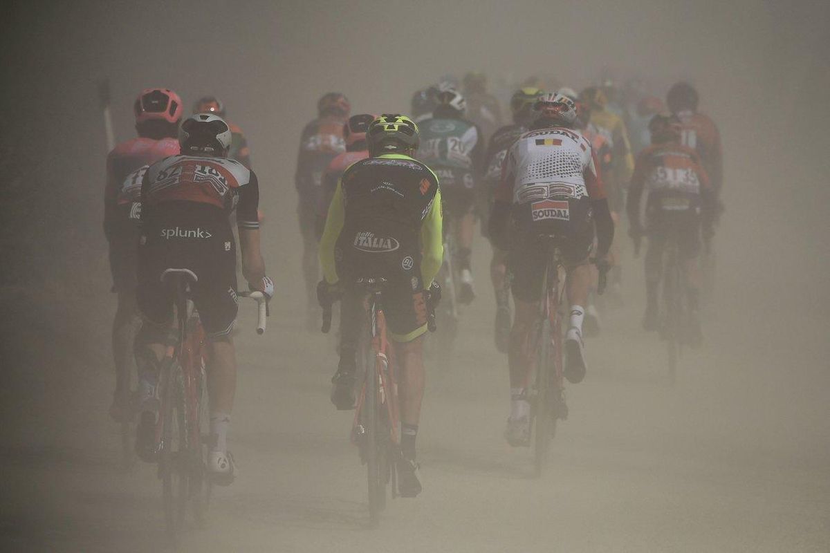 Imagen de la edición 2019 de la clásica italiana Strade Bianche. Imagen de la edición 2019 de la clásica italiana Strade Bianche.