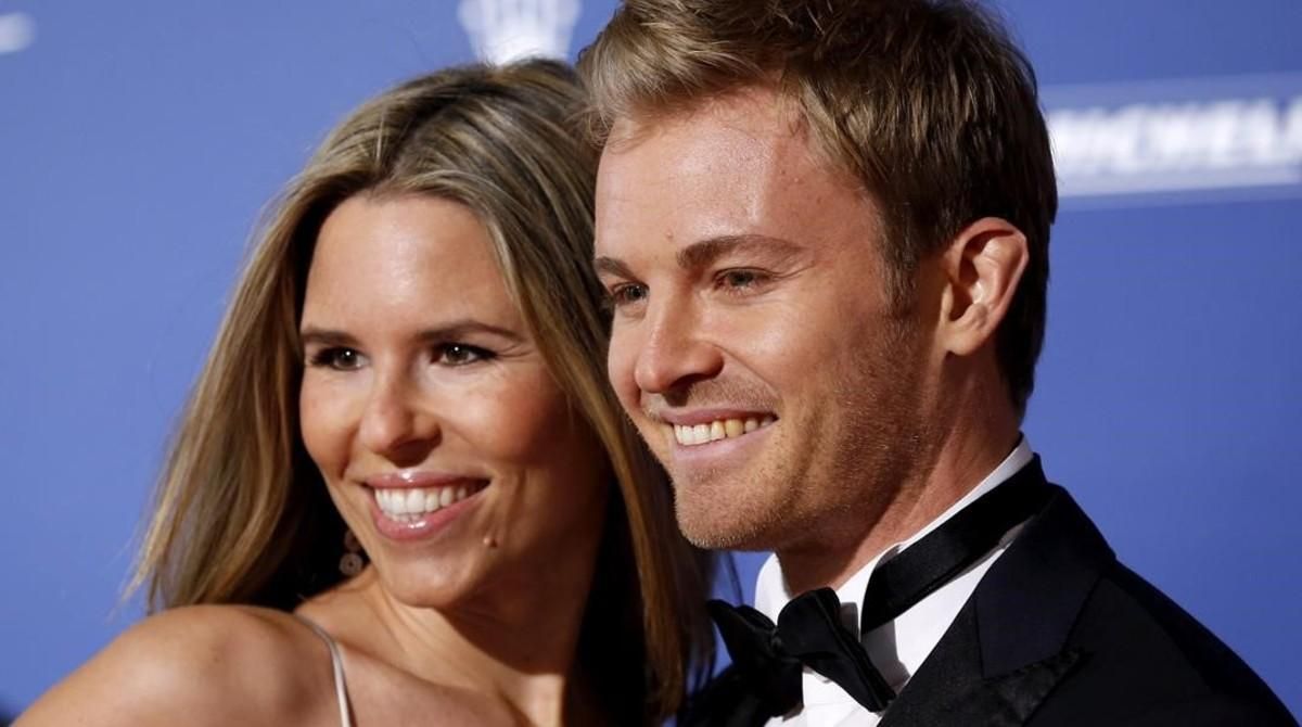 Vivian, esposa de Nico Rosberg, junto al campeón Vivian, esposa de Nico Rosberg, junto al campeón
