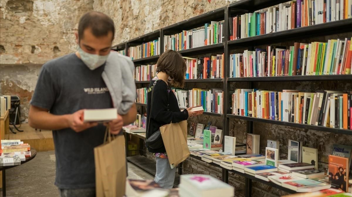 La librería Calders, en el barrio de Sant Antoni de Barcelona. La librería Calders, en el barrio de Sant Antoni de Barcelona.