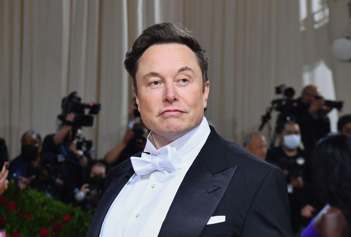 El multimillonario Elon Musk durante la MET Gala 2022.
