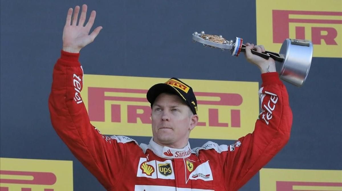 Kimi Raikkonen celebra su victoria en Rusia Kimi Raikkonen celebra su victoria en Rusia