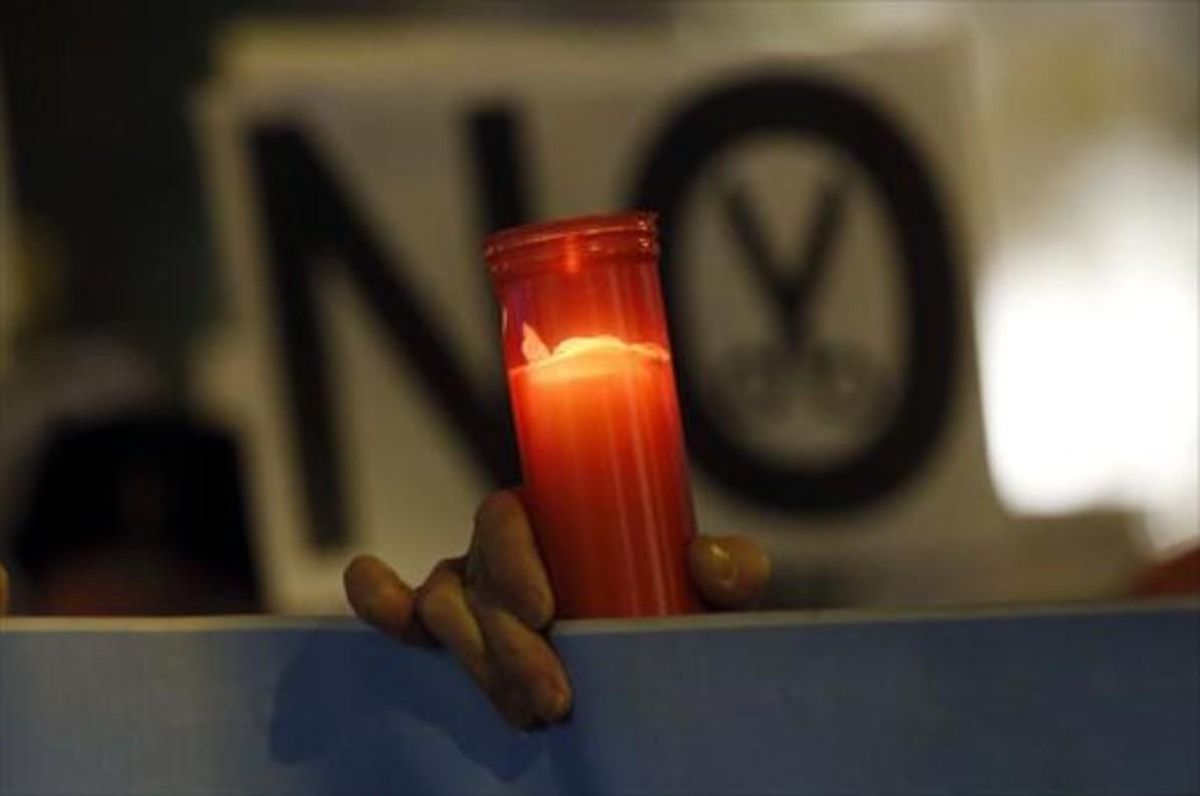 Detalle de una protesta contra los cortes de luz. Detalle de una protesta contra los cortes de luz.