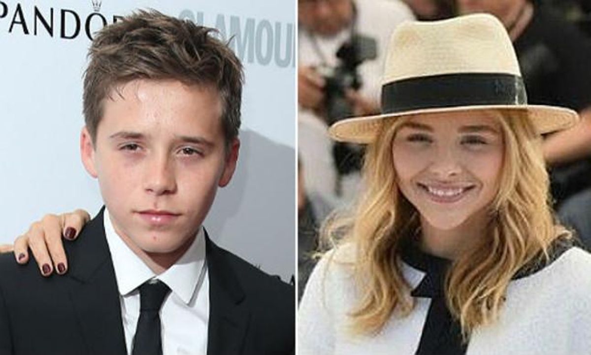 Según la prensa británica, Brooklyn Beckham se habría enamorado de la actriz Chloe Moretz. Según la prensa británica, Brooklyn Beckham se habría enamorado de la actriz Chloe Moretz.