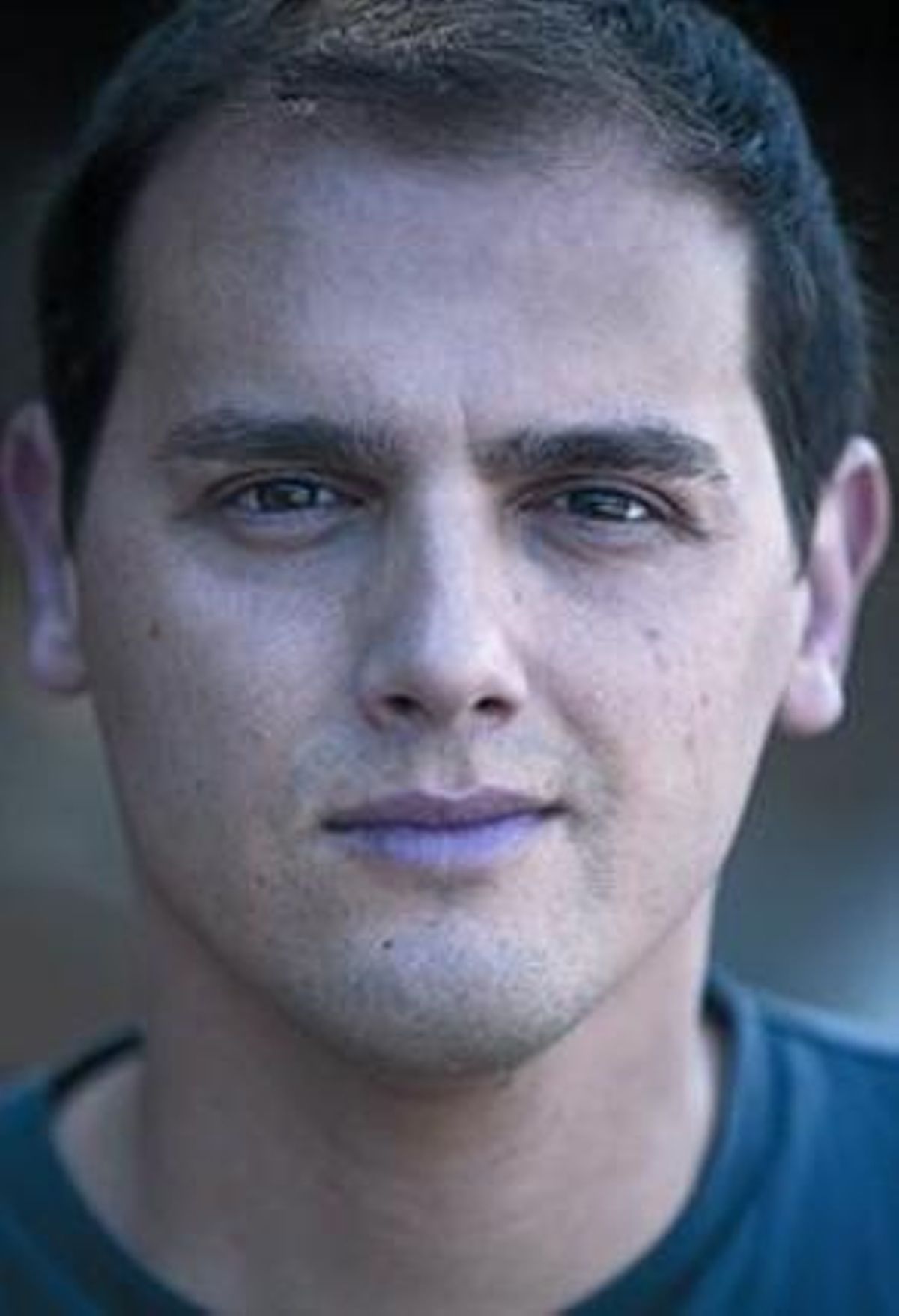 DesconexiónUna de las pasiones de Albert Rivera es la moto. La usa para desplazarse por la ciudad y para divertirse por carreteras como la de Samalús, cerca de La Garriga. DesconexiónUna de las pasiones de Albert Rivera es la moto. La usa para desplazarse por la ciudad y para divertirse por carreteras como la de Samalús, cerca de La Garriga.