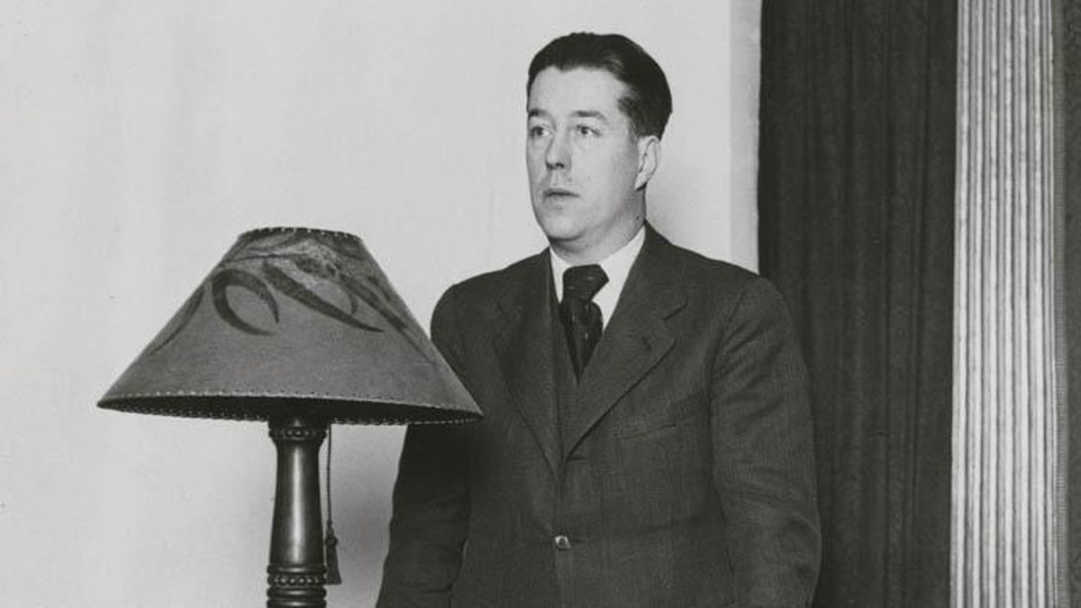 Josep Canudas, a punto de dar una conferencia en 1936. Josep Canudas, a punto de dar una conferencia en 1936.