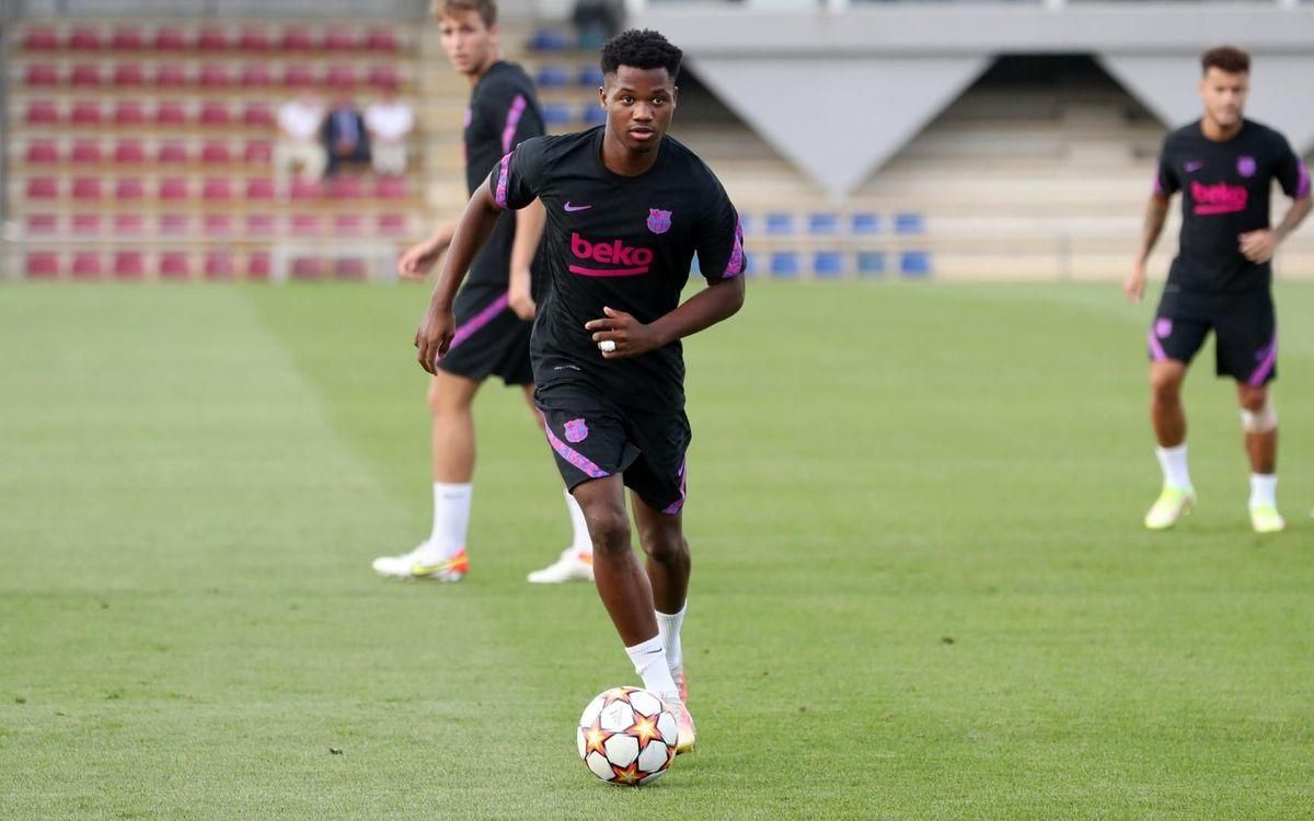 Ansu Fati, en el último entrenamiento del Barça antes del estreno europeo contra el Bayern. Ansu Fati, en el último entrenamiento del Barça antes del estreno europeo contra el Bayern.
