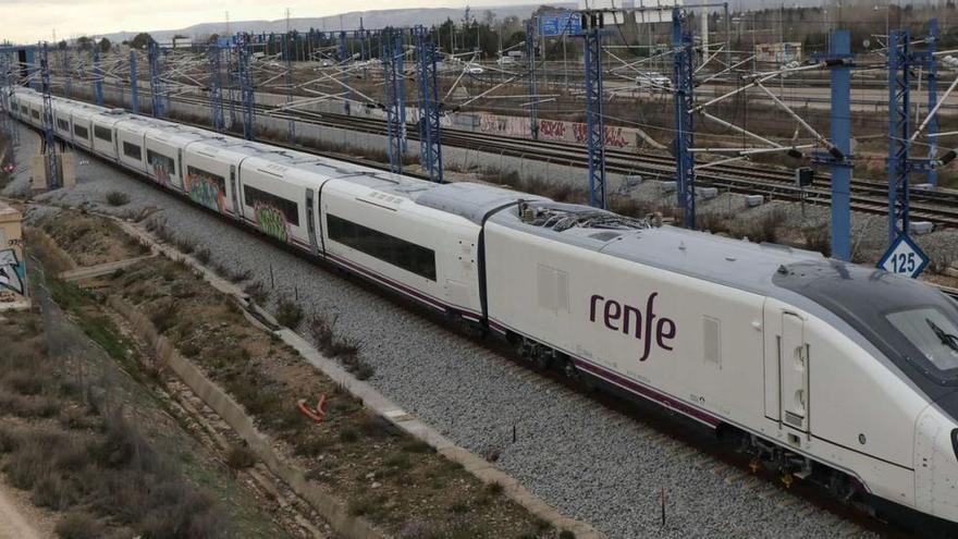 Renfe wants all its Avlo trains between Madrid and Barcelona to stop in ...