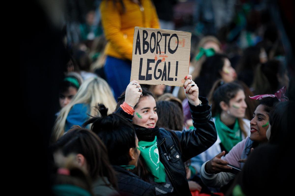 El recurso del aborto en el Tribunal Constitucional: casi 13 años de retraso y ponencias contradictorias El recurso del aborto en el Tribunal Constitucional: casi 13 años de retraso y ponencias contradictorias