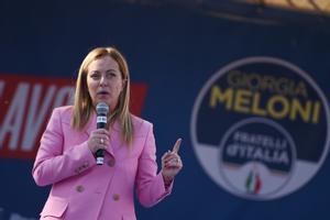 El pasado español de Giorgia Meloni: su padre montó un restaurante italiano en las Canarias