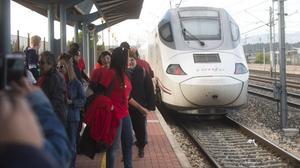 Primer viaje del Euromed con parada en LAldea