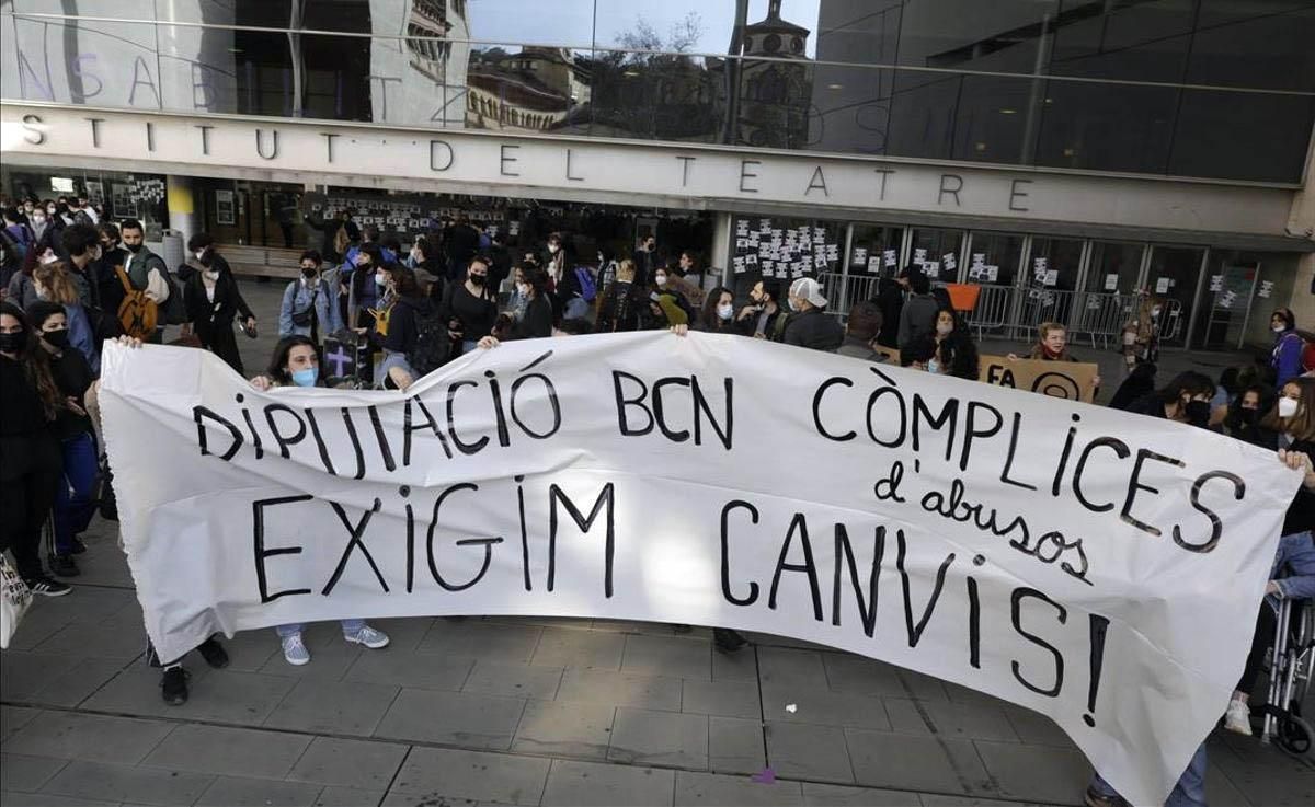 Protesta de alumnos del Institut del Teatre. Protesta de alumnos del Institut del Teatre.