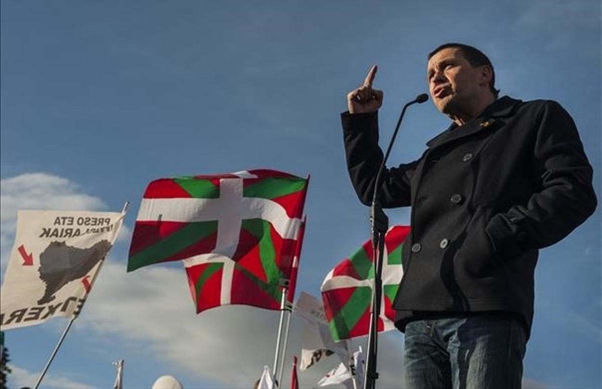Otegi denuncia la "instrumentalización" del conflicto vasco