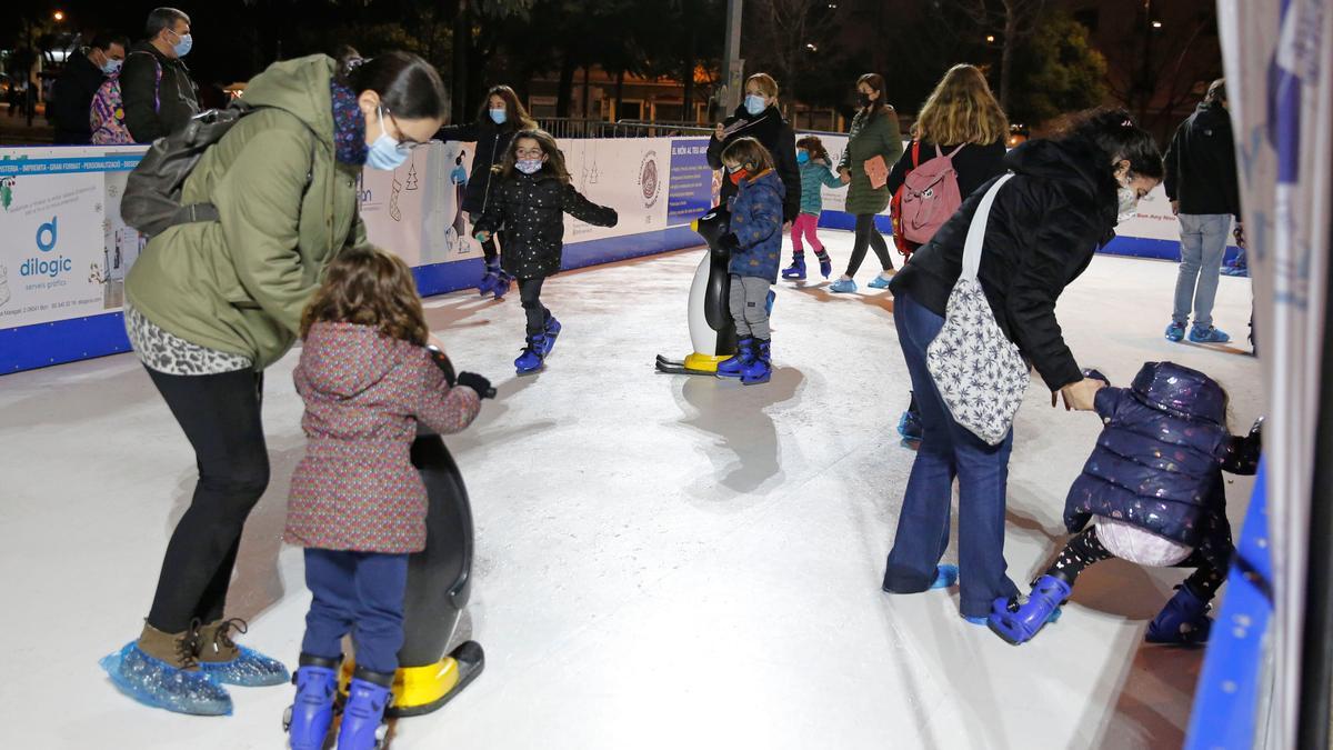 Nueva pista de hielo para niños en Nou Barris estas Navidades