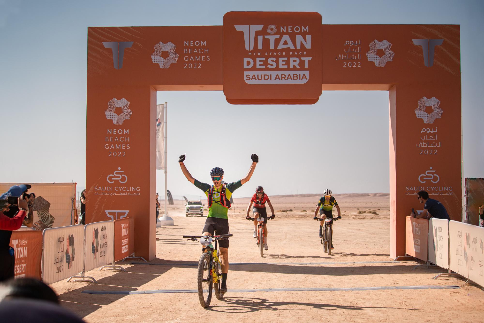 Julen Zubero vence con los mejores en la segunda etapa de la Titan Desert de Arabia Saudí