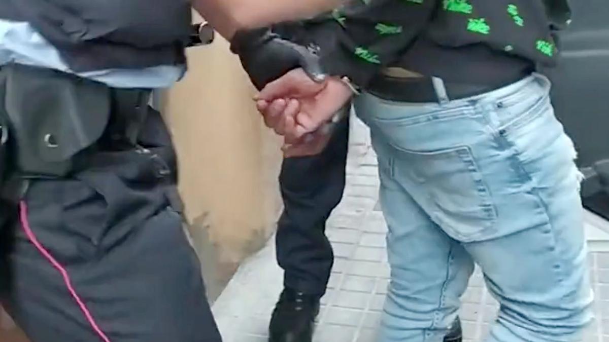 Operación policial contra la venta de droga en el Hospitalet de Llobregat