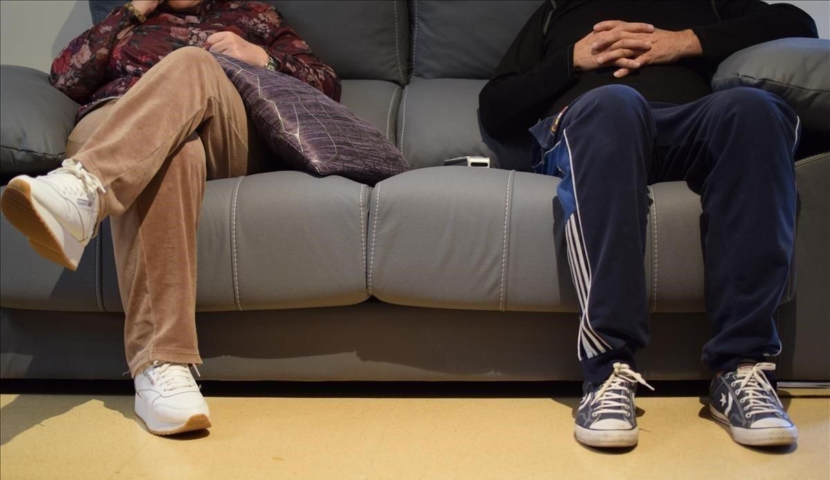 Tere Salvador y Jesús Carreño, el comedor de su vivienda de Madrid. Tere Salvador y Jesús Carreño, el comedor de su vivienda de Madrid.