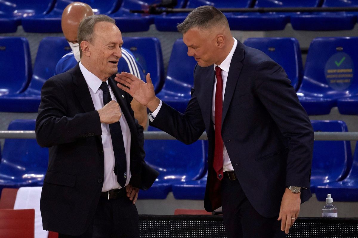Jasikevicius saluda a Aíto, en el partido que Barça y Alba jugaron la pasada semanaBal Jasikevicius saluda a Aíto, en el partido que Barça y Alba jugaron la pasada semanaBal