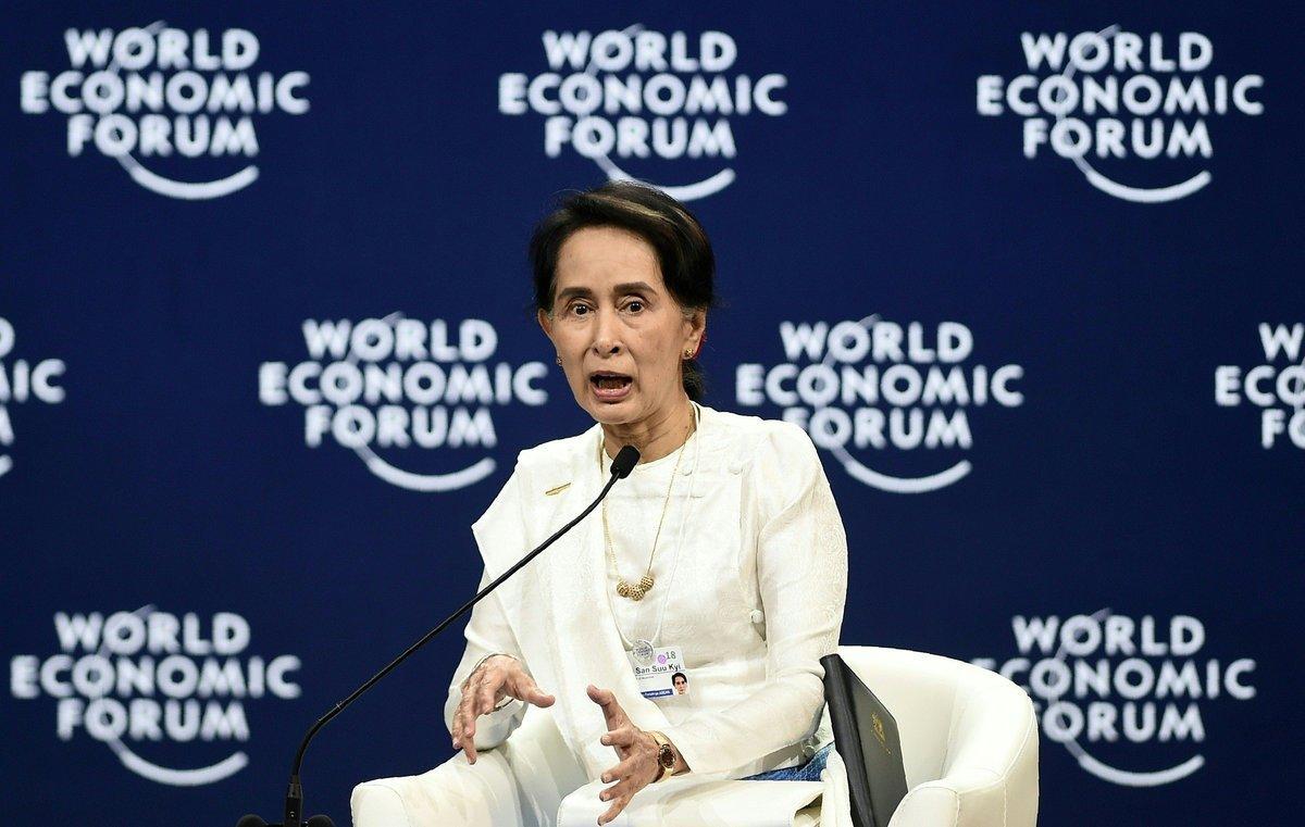 Suu Kyi ganó el Nobel de la Paz en 1991 por su oposición pacífica durante la dictadura militar birmana.