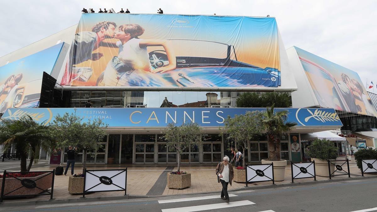 Fachada del Palais des Festivals con el póster de la 71ª edición del festival de Cannes