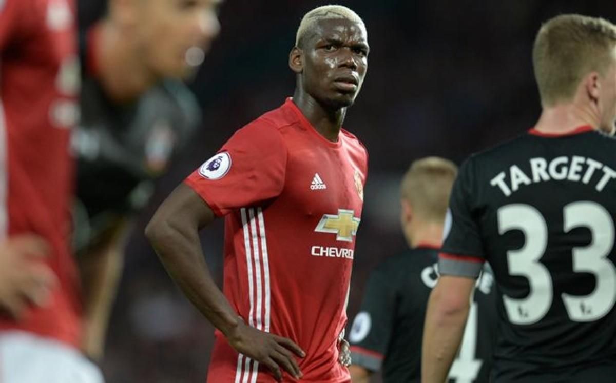 Pogba no acaba de encontrar su sitio en el United Pogba no acaba de encontrar su sitio en el United