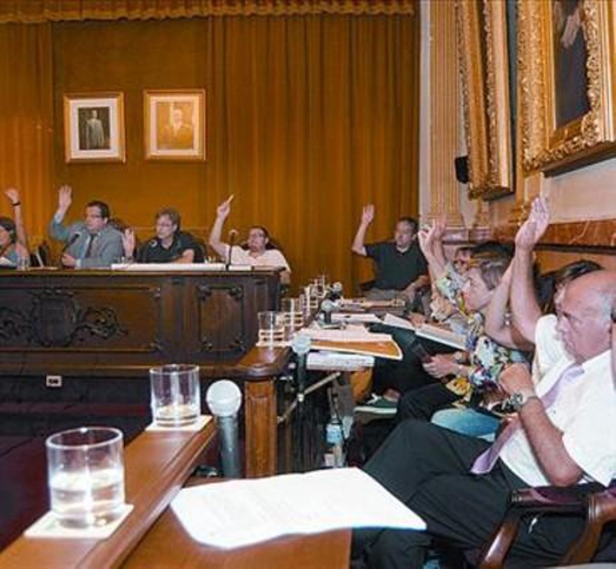 El pleno del Ayuntamiento de Vilanova i la Geltrú, ayer. El pleno del Ayuntamiento de Vilanova i la Geltrú, ayer.