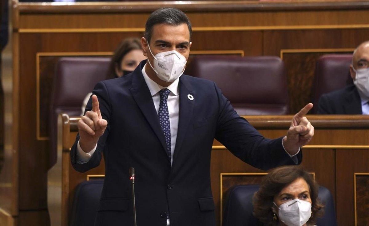El presidente del Gobierno, Pedro Sánchez, responde a Pablo Casado este 18 de noviembre en el Congreso. El presidente del Gobierno, Pedro Sánchez, responde a Pablo Casado este 18 de noviembre en el Congreso.