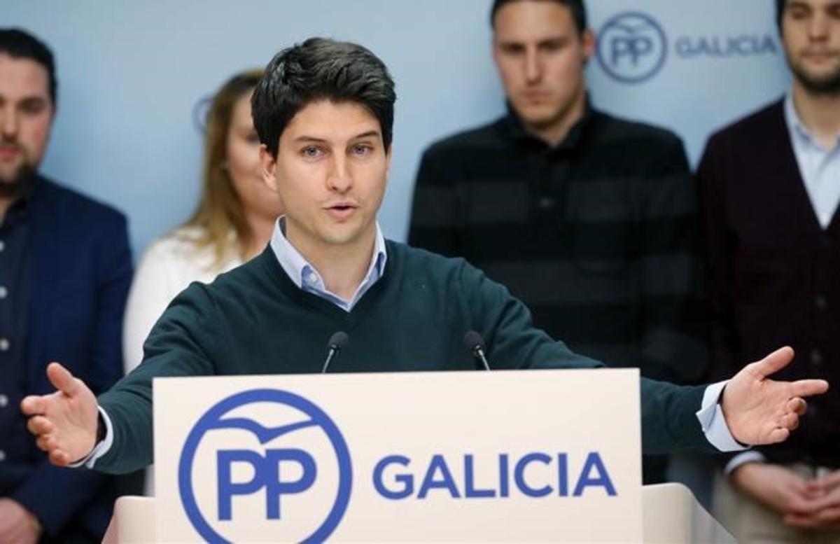 Diego Gago anuncia su candidatura a presidir Nuevas Generaciones, este lunes.