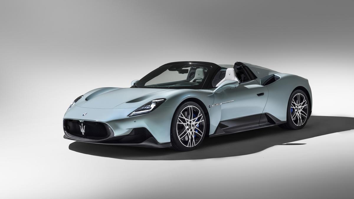 Maserati presenta el MC20 Cielo, el coche más caro de Stellantis, que será eléctrico en 2025