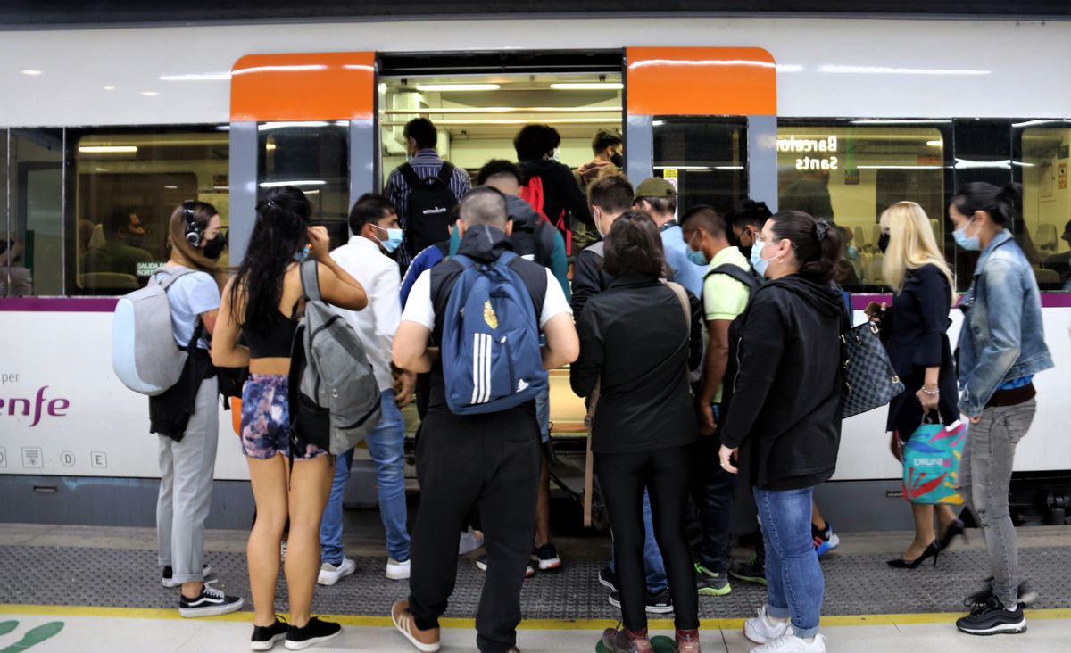 Els lectors opinen: «Passatgers de tren convertits en ostatges d’unes reivindicacions laborals» Els lectors opinen: «Passatgers de tren convertits en ostatges d’unes reivindicacions laborals»