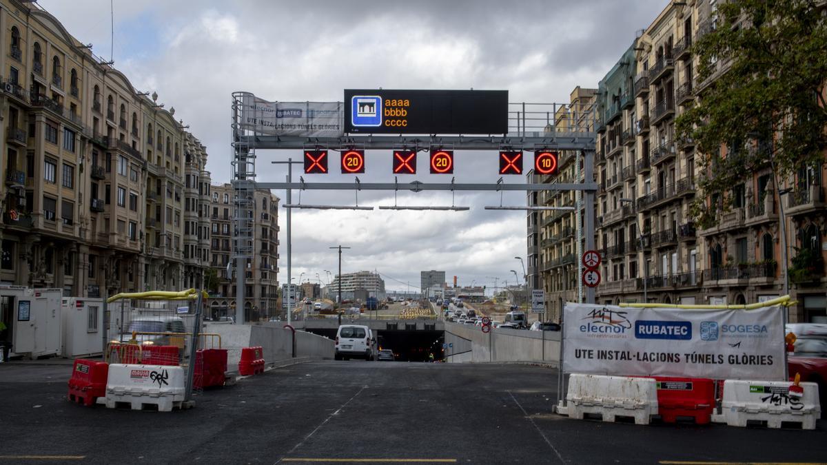 Barcelona tanca el túnel de les Glòries en sentit Besòs per manteniment