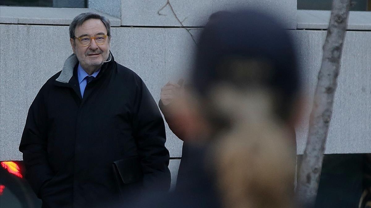 L'excúpula de CatalunyaCaixa s'escuda en el Banc d'Espanya per negar el frau