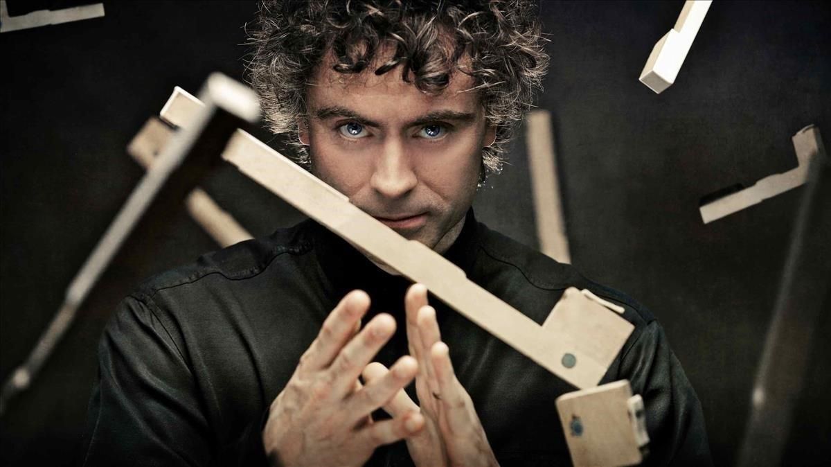 Paul Lewis. Paul Lewis.
