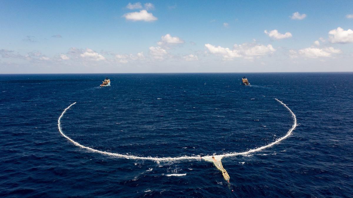 Hay esperanza: recogen 100.000 kilos de plástico en el mar pescándolo con redes gigantes