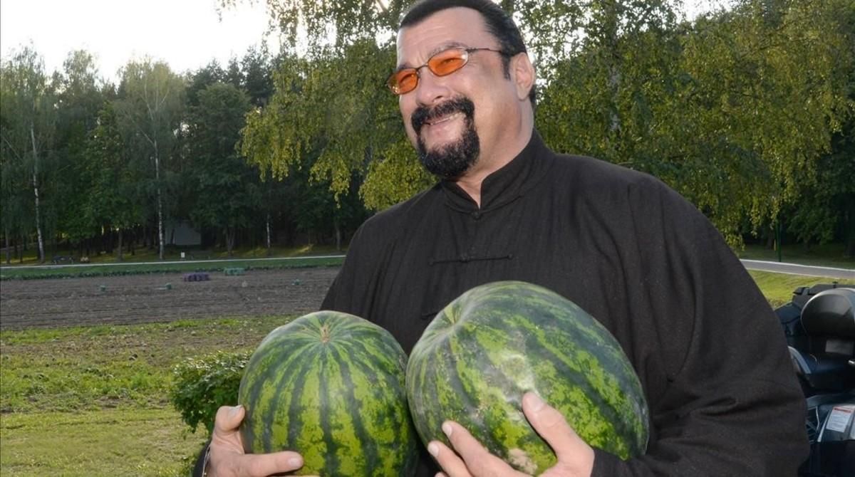 Steven Seagal, en Bielorrusia. Steven Seagal, en Bielorrusia.