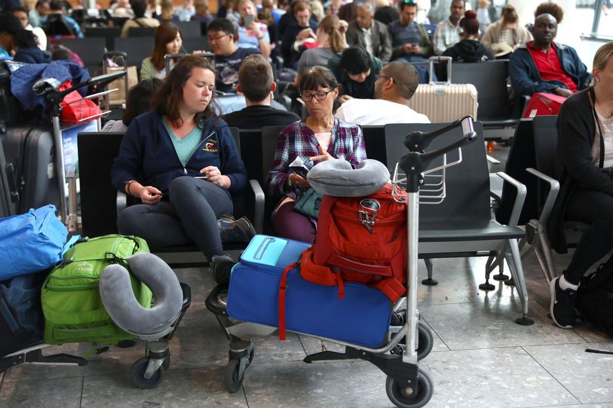 Pasajeros esperando en el aeropuerto de Heathrow el pasado mayo. Pasajeros esperando en el aeropuerto de Heathrow el pasado mayo.