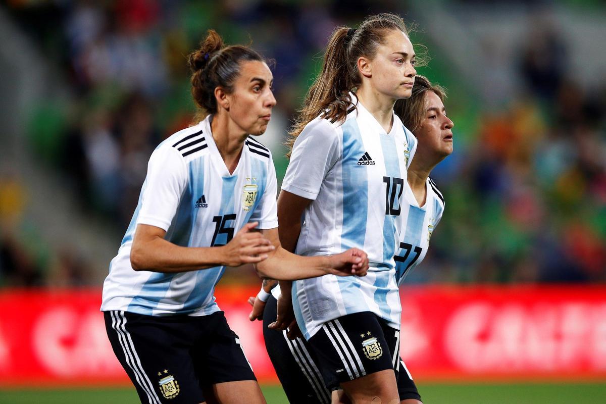La hora de Estefanía Banini en el país de Leo Messi