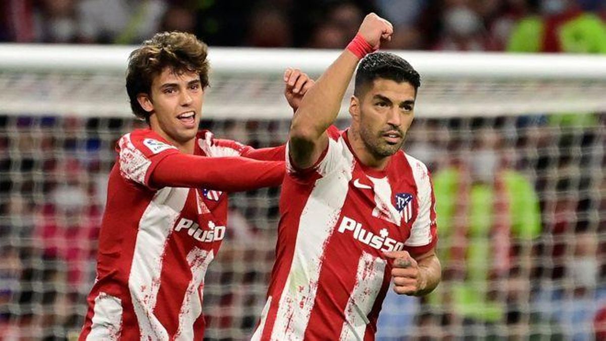 Suárez celebra un gol junto a Joao Felix. Suárez celebra un gol junto a Joao Felix.