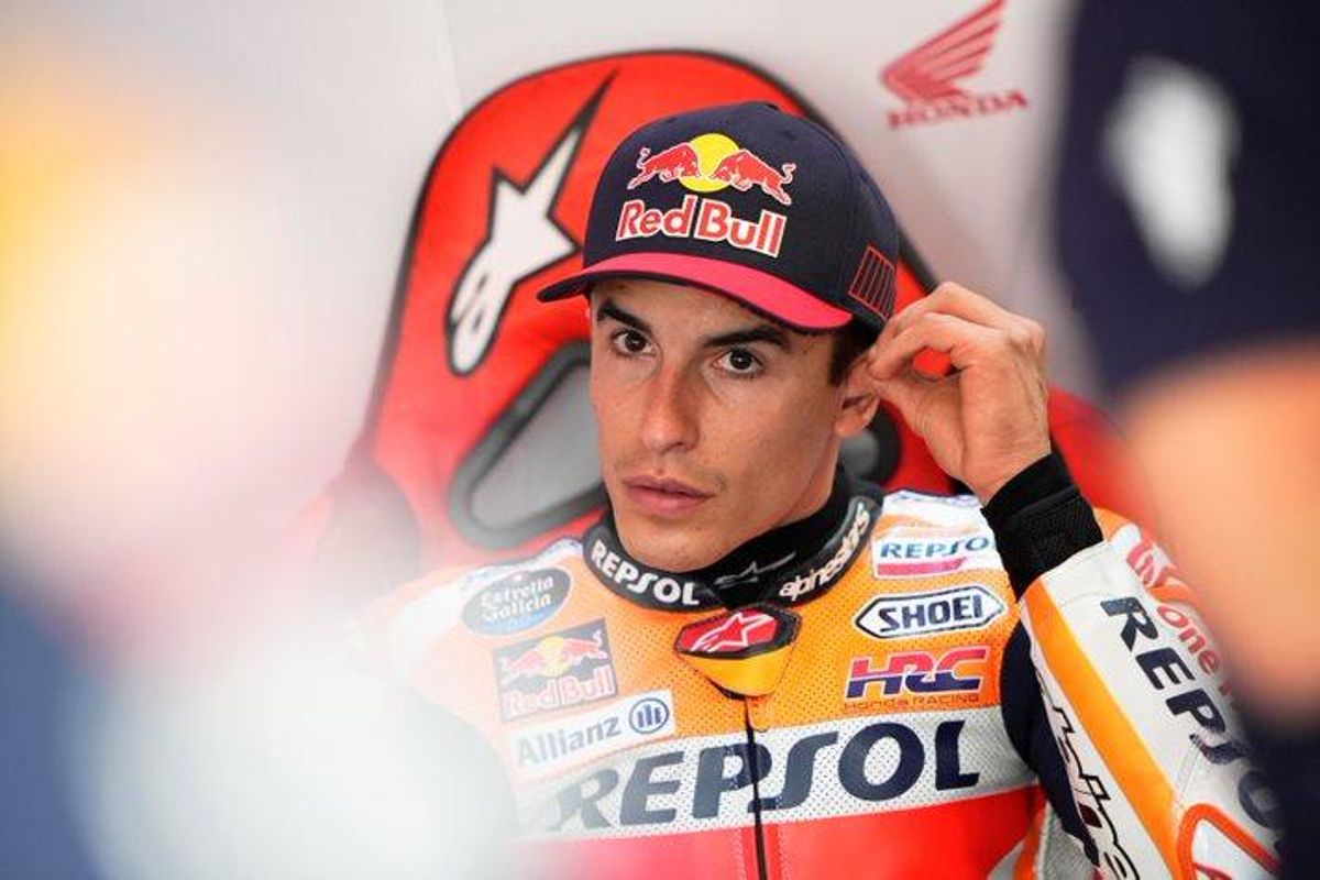 Marc Márquez recau d’una diplopia que li impedeix veure-hi bé Marc Márquez recau d’una diplopia que li impedeix veure-hi bé