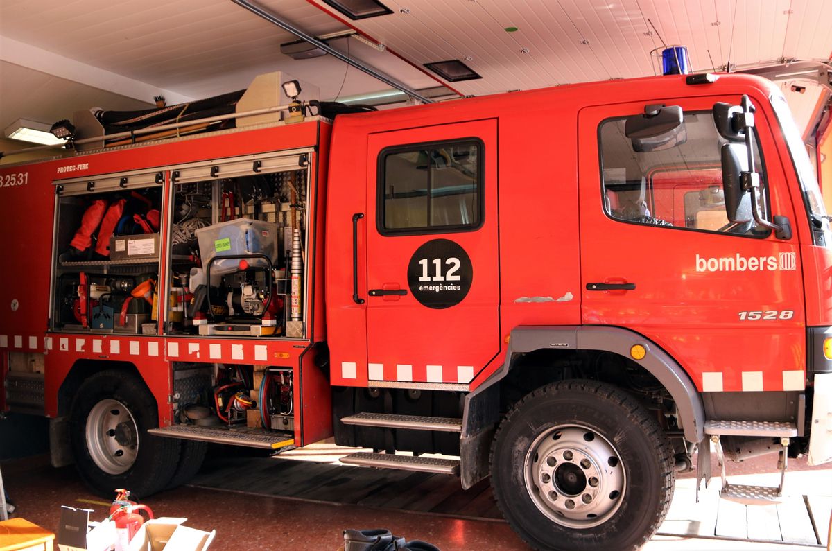 Imagen de archivo de un camión de bomberos. Imagen de archivo de un camión de bomberos.