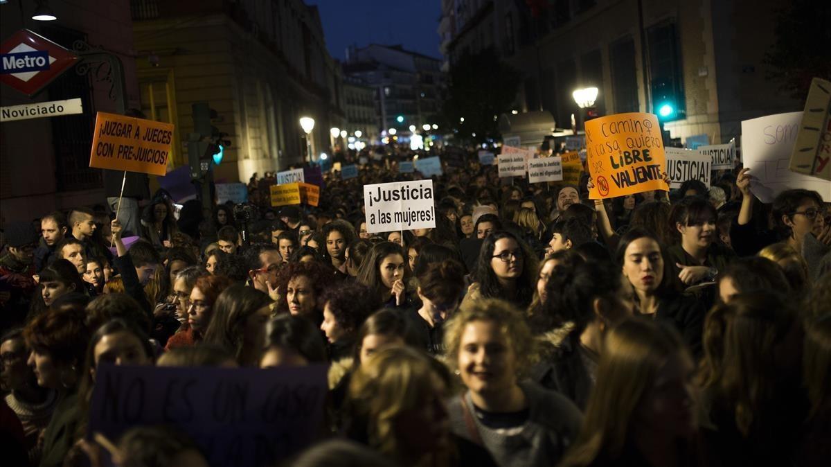 Manifestación frente al Ministerio de Justicia contra la violencia machista, este viernes en Madrid.