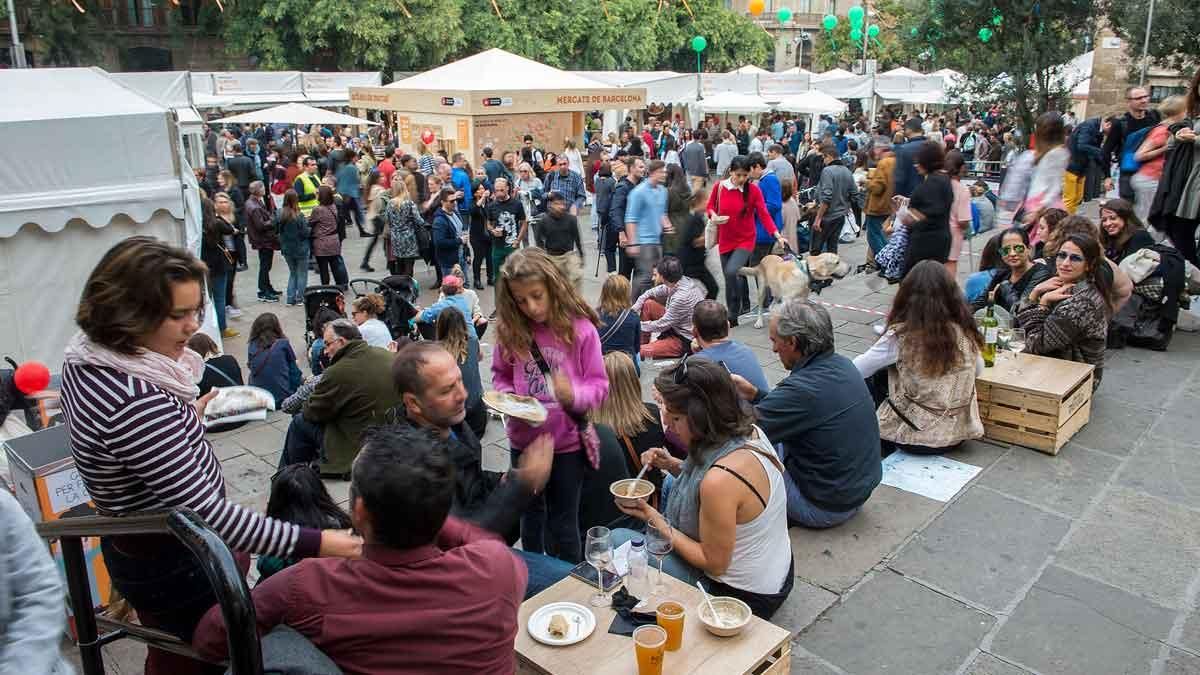 Barcelona trasllada el seu popular Mercat de Mercats als Encants Barcelona trasllada el seu popular Mercat de Mercats als Encants