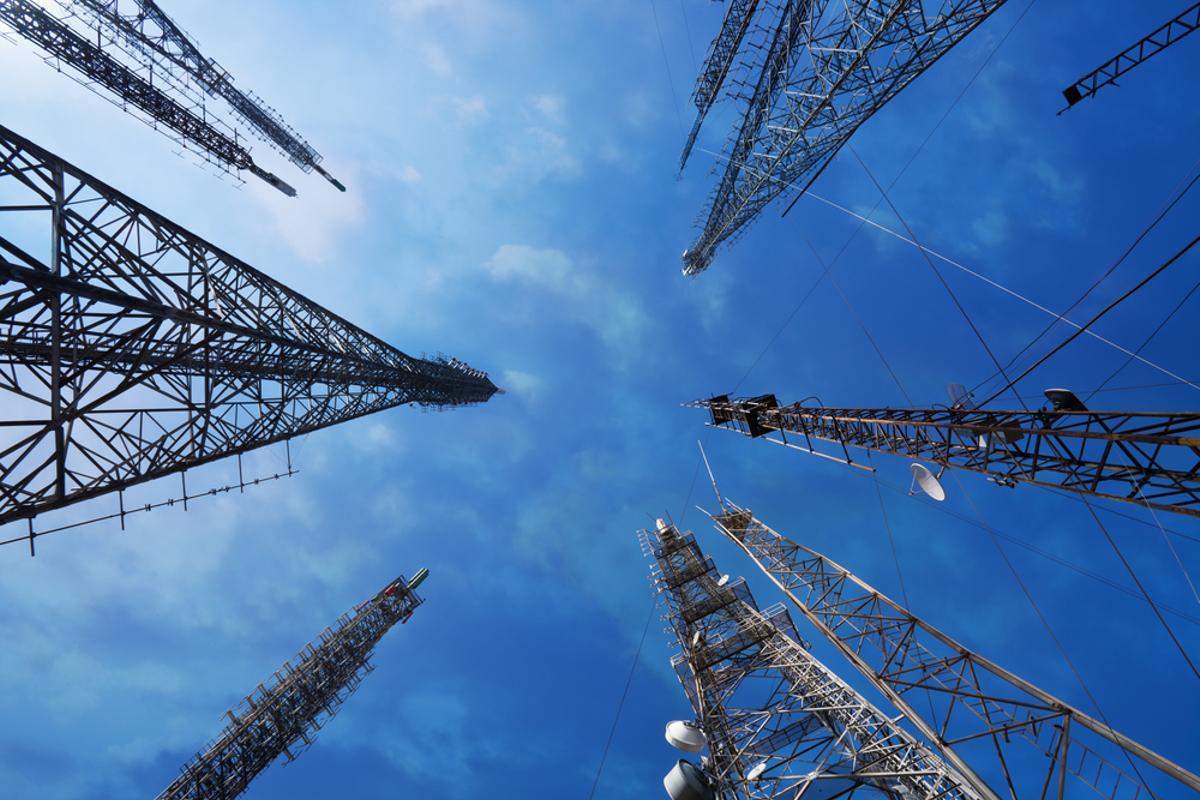 ¿Per què hi ha tant furor per comprar torres de telecomunicacions?