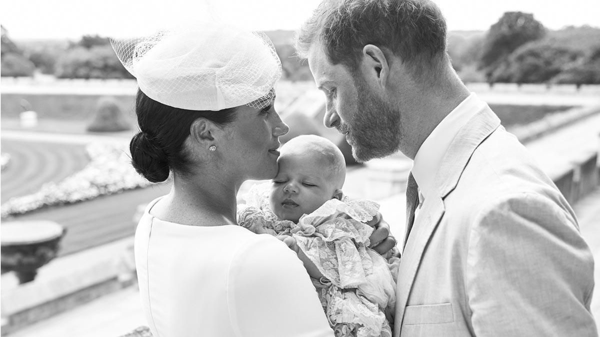 Enrique y Meghan comparten la primera foto de su hija Lili Enrique y Meghan comparten la primera foto de su hija Lili